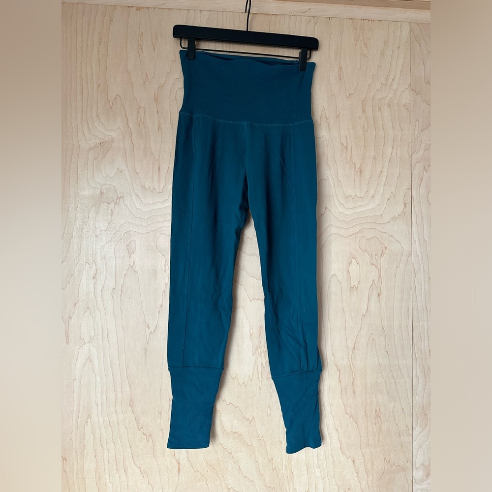 Karma medium leggings in teal